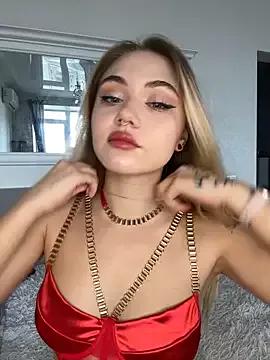 LunaMillie — turn and slap ass