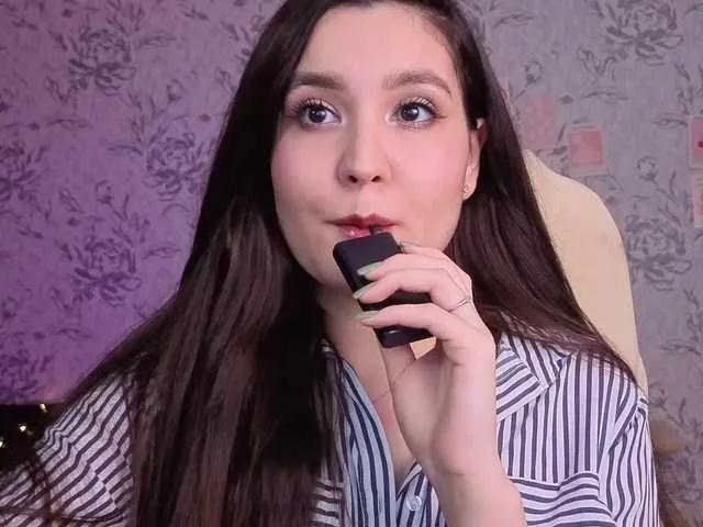 annie-fleur on BongaCams 