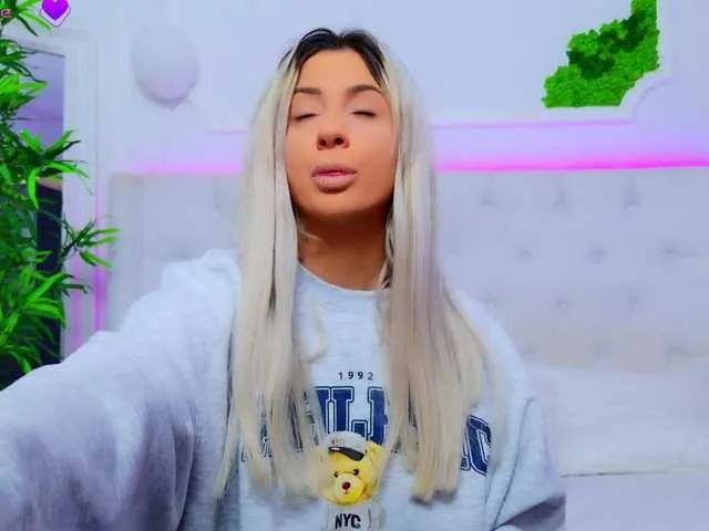 AriannaSins on BongaCams 