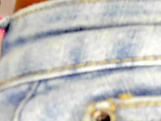 BarbieHotLaura on BongaCams 