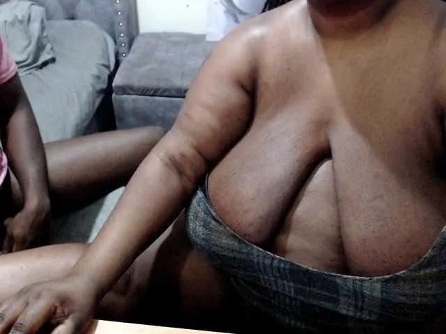 bigboobscoupls on BongaCams 