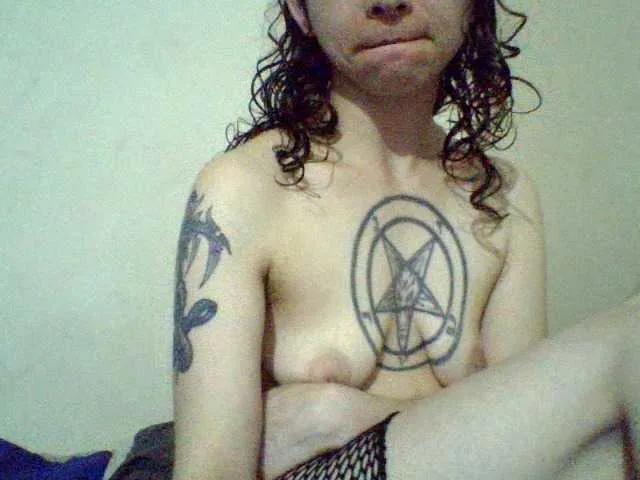 Celena980 — masturbation and streaptease