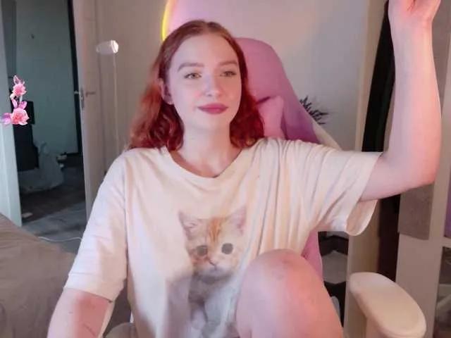 cinnabongirl on BongaCams 