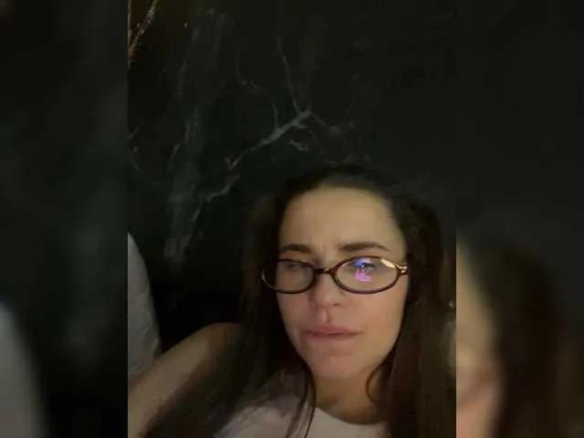 ClaraxRose on BongaCams