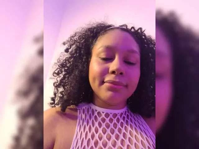 electric-bae on BongaCams 