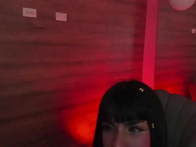 GummyLuv on BongaCams 