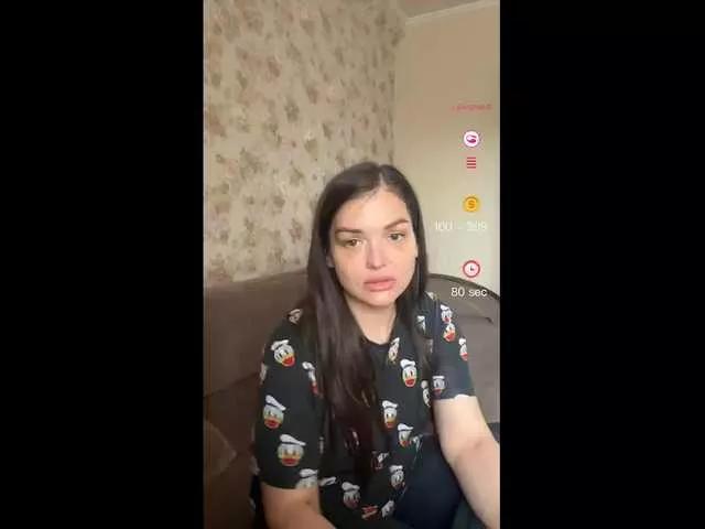 KikiMilf84 on BongaCams 