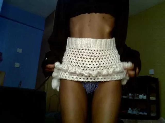 LittleMisscharming on BongaCams 