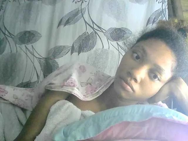 Monicaxa on BongaCams