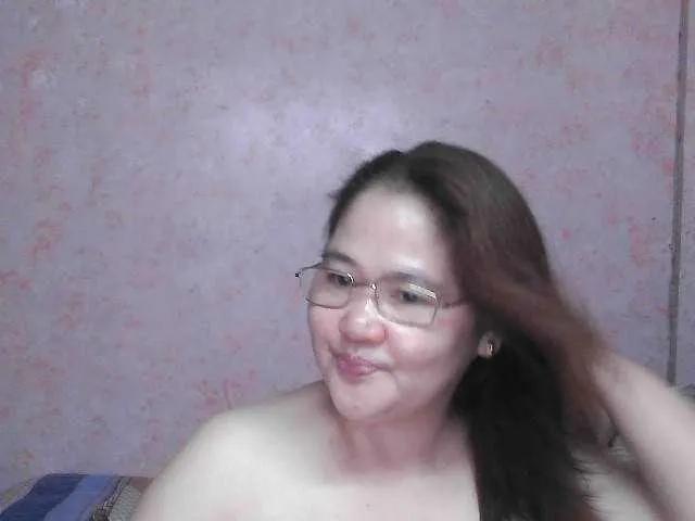 NICEtitspinay on BongaCams