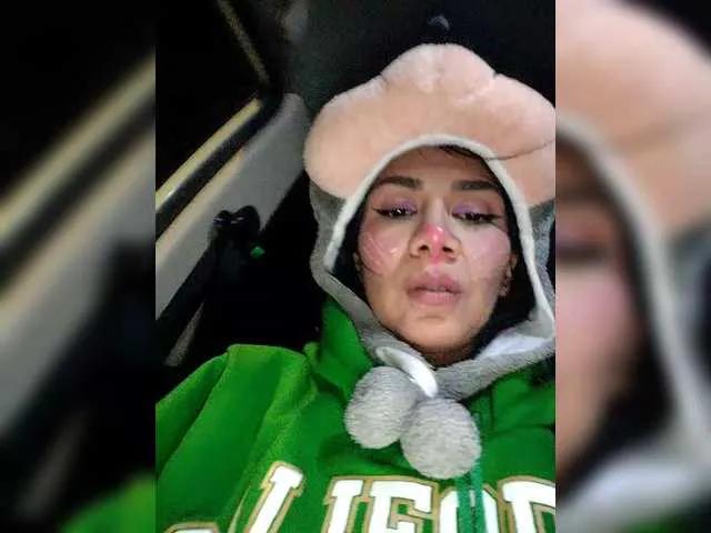 NinaBelluschi — Lovense vibrations are the best, your hard cock when you are looking at me, compliments and gifts for sure will make me wet.