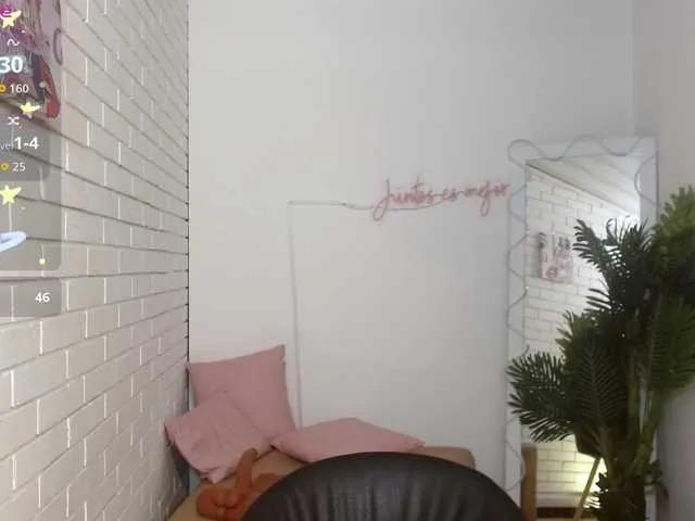 penelope-tay on BongaCams 