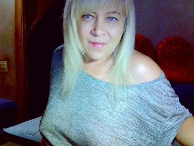 Savan35na on BongaCams 