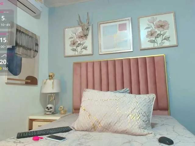 BongaCams ScarlettWild is Freechat ScarlettWild — A caring and loving man