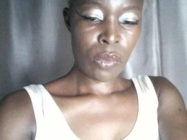 BongaCams Sexxycandy is Freechat Sexxycandy — Titties,rubbing pussy ,finger it deep but then my arse hole is everything babe...Don't try it if you ain't sure.