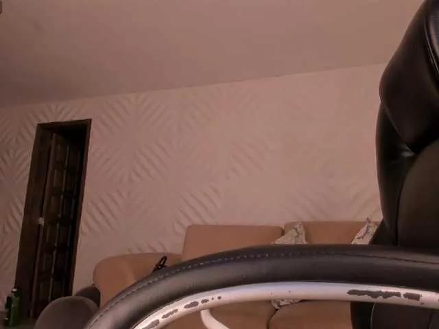 BongaCams SophiePalmer is Freechat SophiePalmer — it excites me to treat me well, be polite but at the same time a little perverted when they talk to me