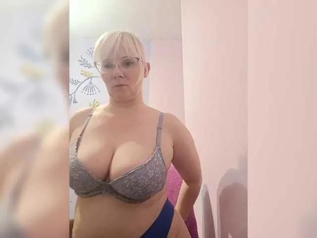 Sweetie454 on BongaCams 