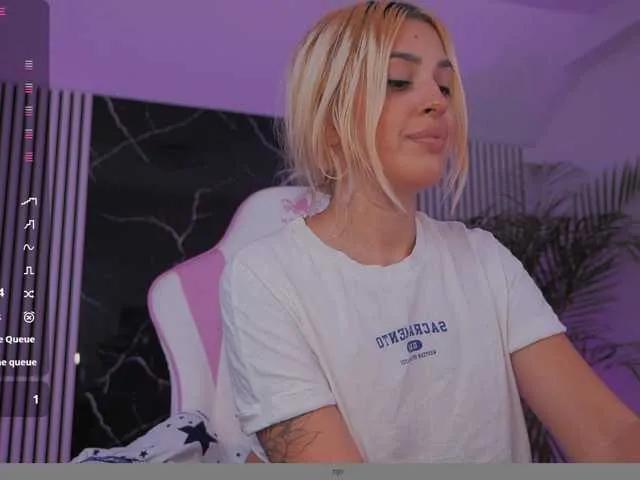 theajoy on BongaCams