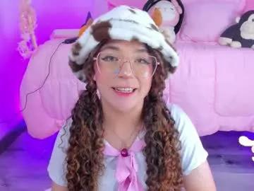 hannacutegod on Chaturbate 