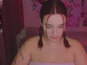 iwi_wi_wi on Chaturbate 