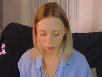 lunariabliss — GOAL:  Kiss you  Hello everyone, I'm Kelly! I'm a #teen, and I love play with #lovense. I'm #18 years old, and I have #bigboobs and a #skinny body. [11 tokens remaining]