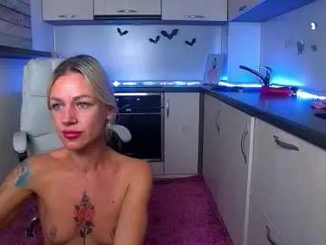 nally_ferrari on Chaturbate 