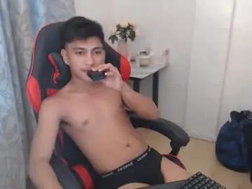 urcuteguy_jhonx on Chaturbate 