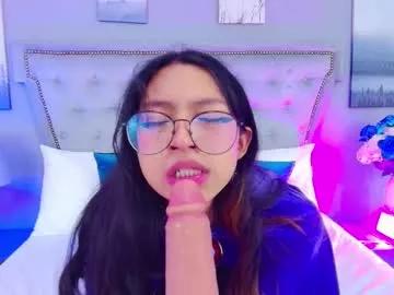 yommi_winx on Chaturbate 
