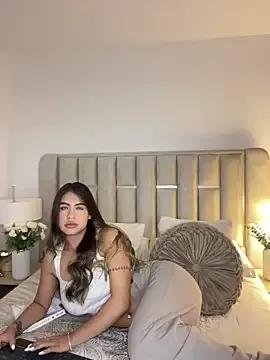 StripChat _laura_02 is Freechat _laura_02 — PLUG ANAL AND NAKED ALL