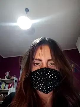 Akemi_rossi — Cambio calze