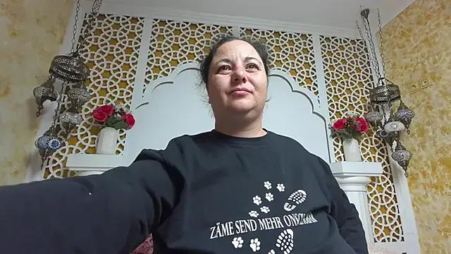 AleshaArabian's avatar