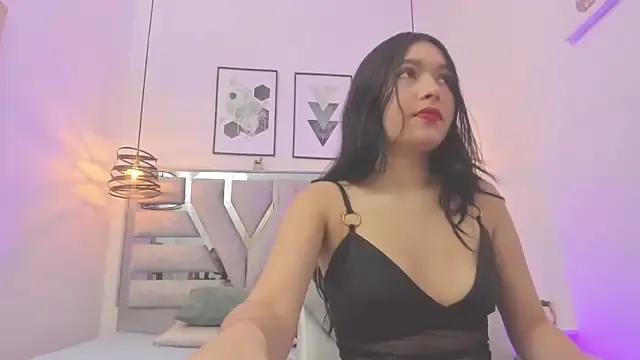 StripChat Ambar_Cullen is Freechat Ambar_Cullen — Oil on my legs