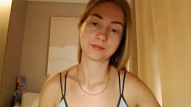 BluueSilk on StripChat 