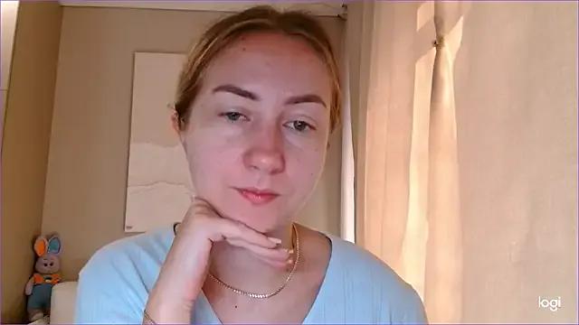 BluueSilk on StripChat 