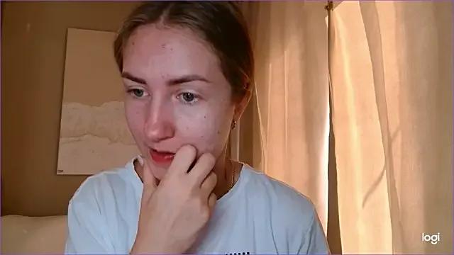 BluueSilk on StripChat 