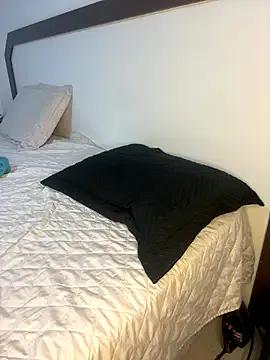 Bubuzinha10 on StripChat 