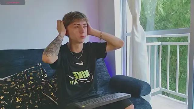 StripChat ethan_and_ava is Freechat ethan_and_ava — SHOW COCK+SHOW TITS