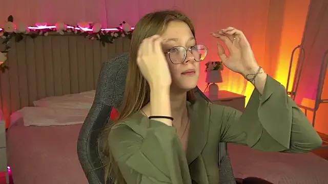 StripChat EveMundie is Freechat EveMundie — everything in a piggy bank for health