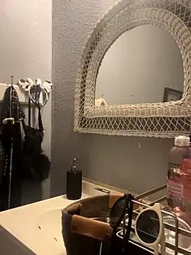 goddessmissmia on StripChat 