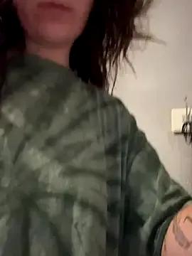 goddessmissmia on StripChat 