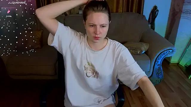 StripChat HolyBabyDoll is Freechat HolyBabyDoll — show your outfit in full