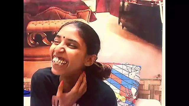 IndianSexySlender on StripChat 