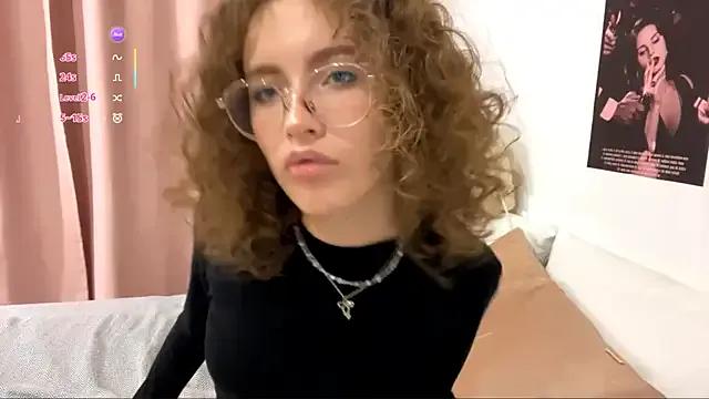 StripChat Kira_Sanders is Freechat Kira_Sanders — sexy play ass doggy style