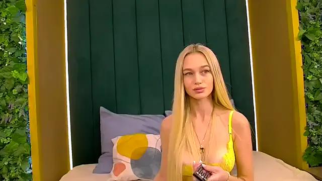 KristinaDane — handbra