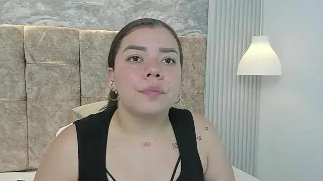 leilapons on StripChat 