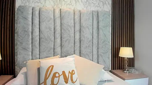 leilapons on StripChat 