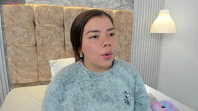 leilapons on StripChat 