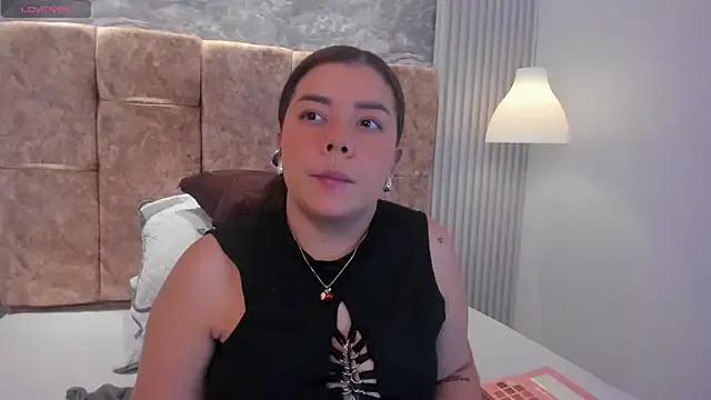 leilapons on StripChat 