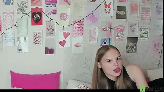 little_radiant_sun on StripChat 