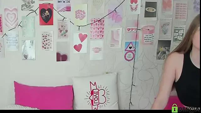 little_radiant_sun on StripChat 